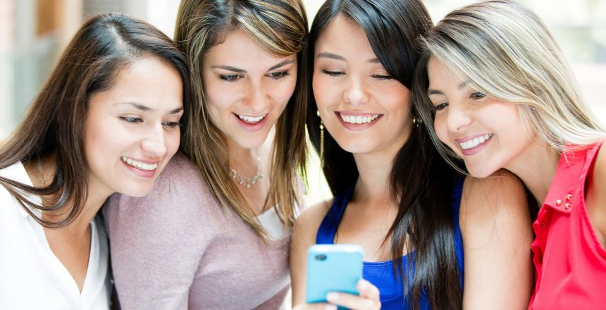 DP Mobile Friendly Girls one phone